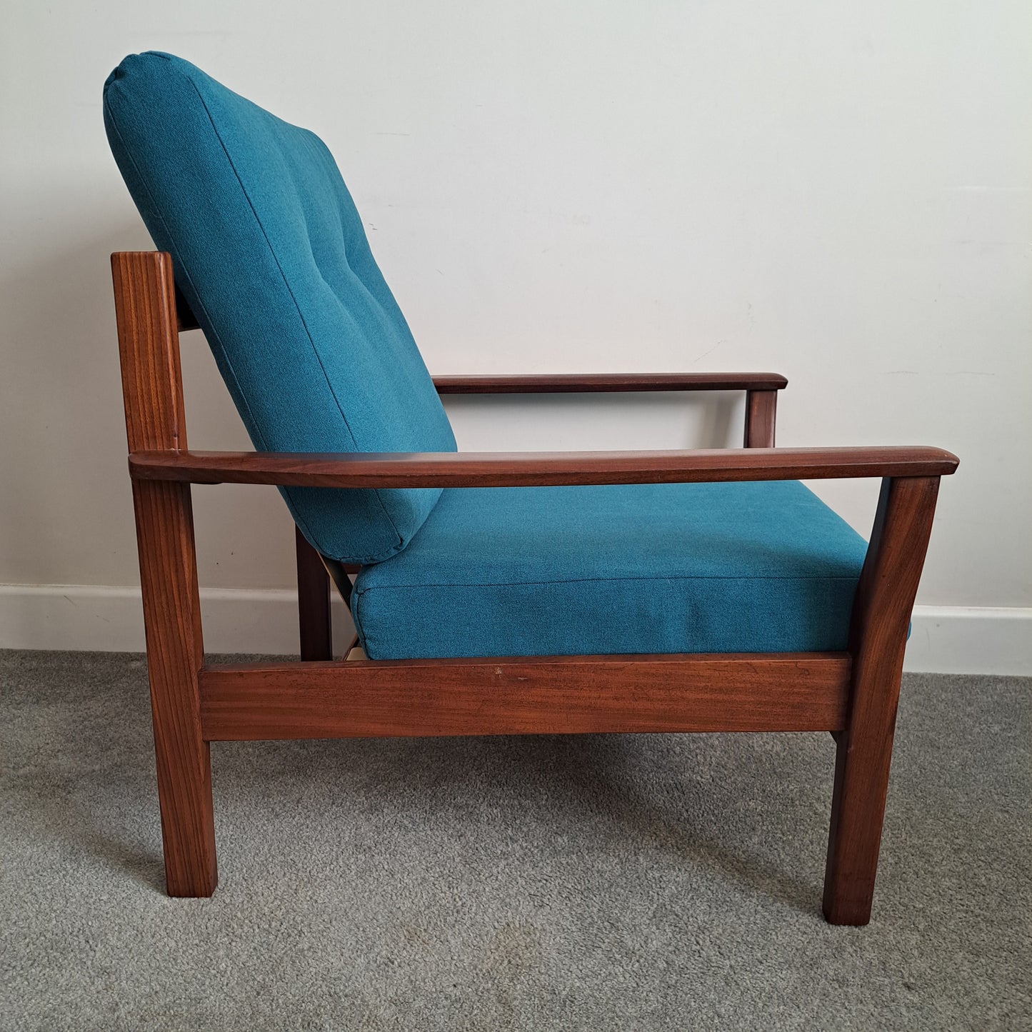 Mid-Century Low Armchair by Cintique