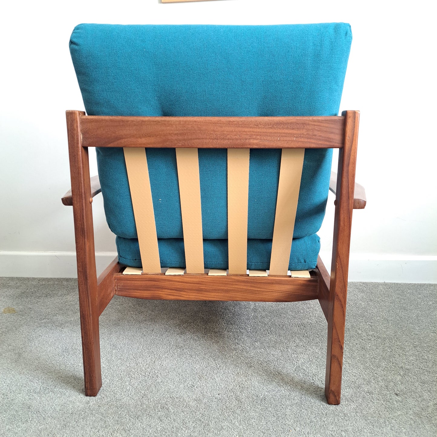 Mid-Century Low Armchair by Cintique