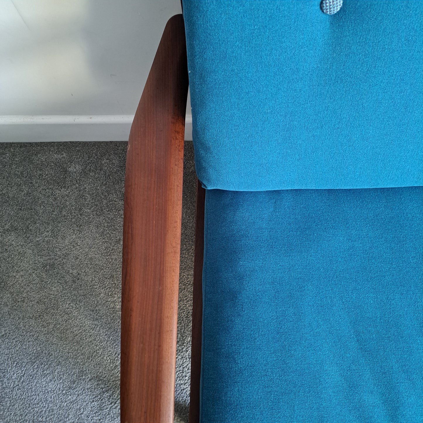 Mid-century 3 Seater Sofa by Cintique