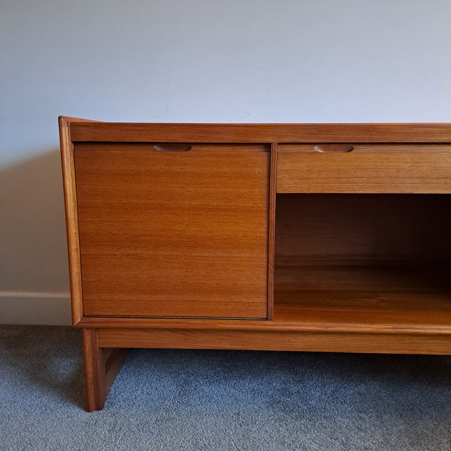 1970s Media Unit by Turnidge of London