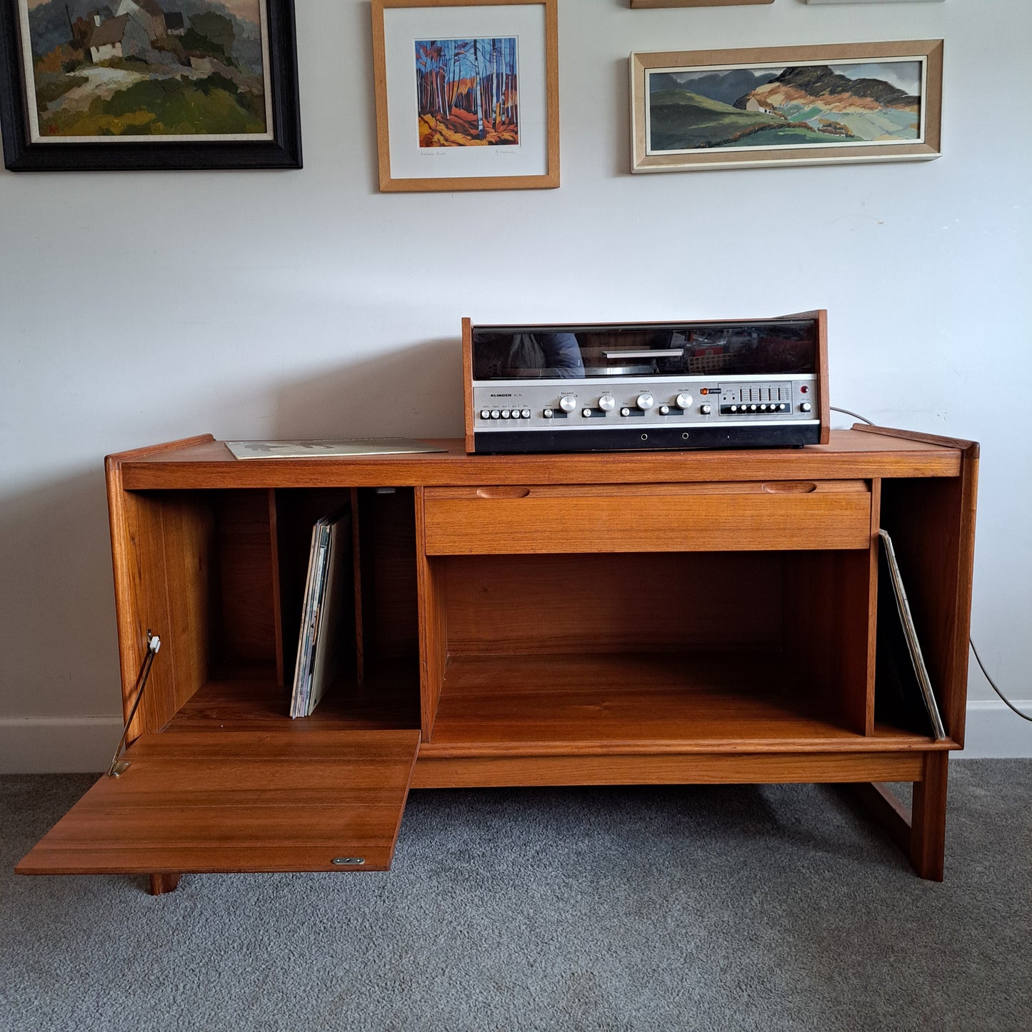 1970s Media Unit by Turnidge of London
