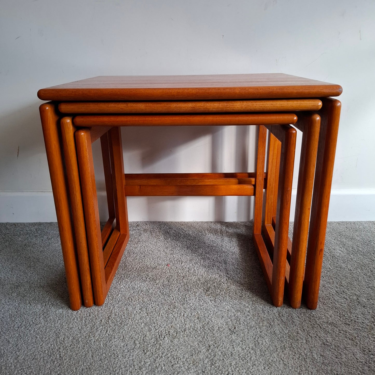 Solid Elm Nest of 3 Tables 1980s