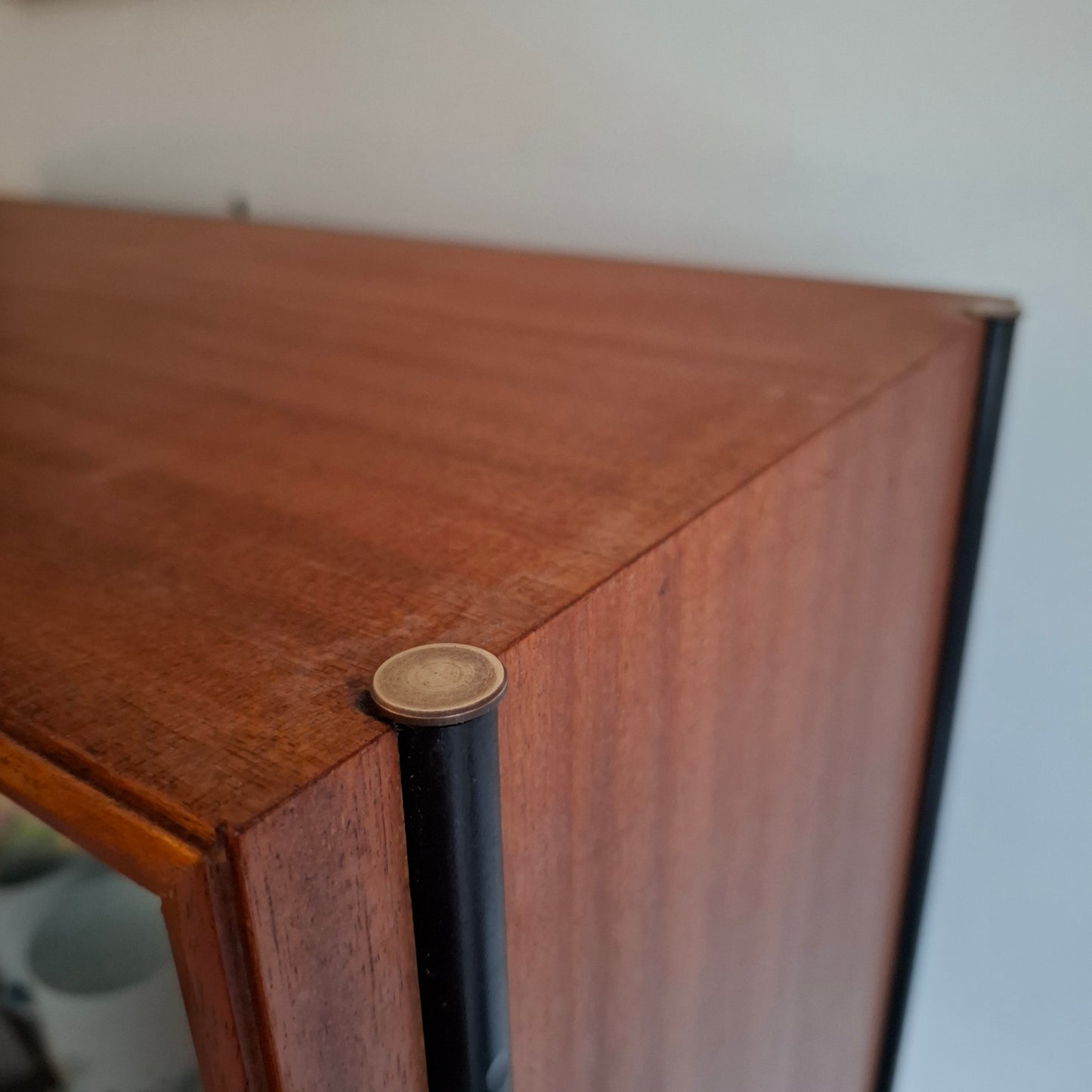 Mid-Century Compact Display Unit by Vanson 1960s