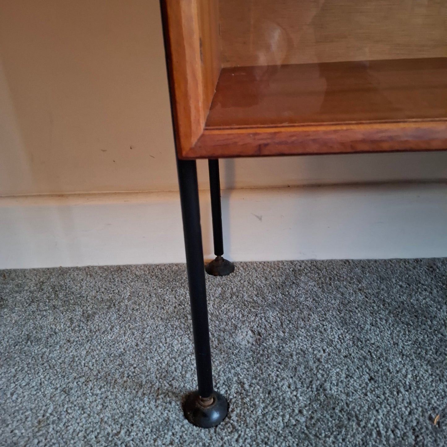 Mid-Century Compact Display Unit by Vanson 1960s