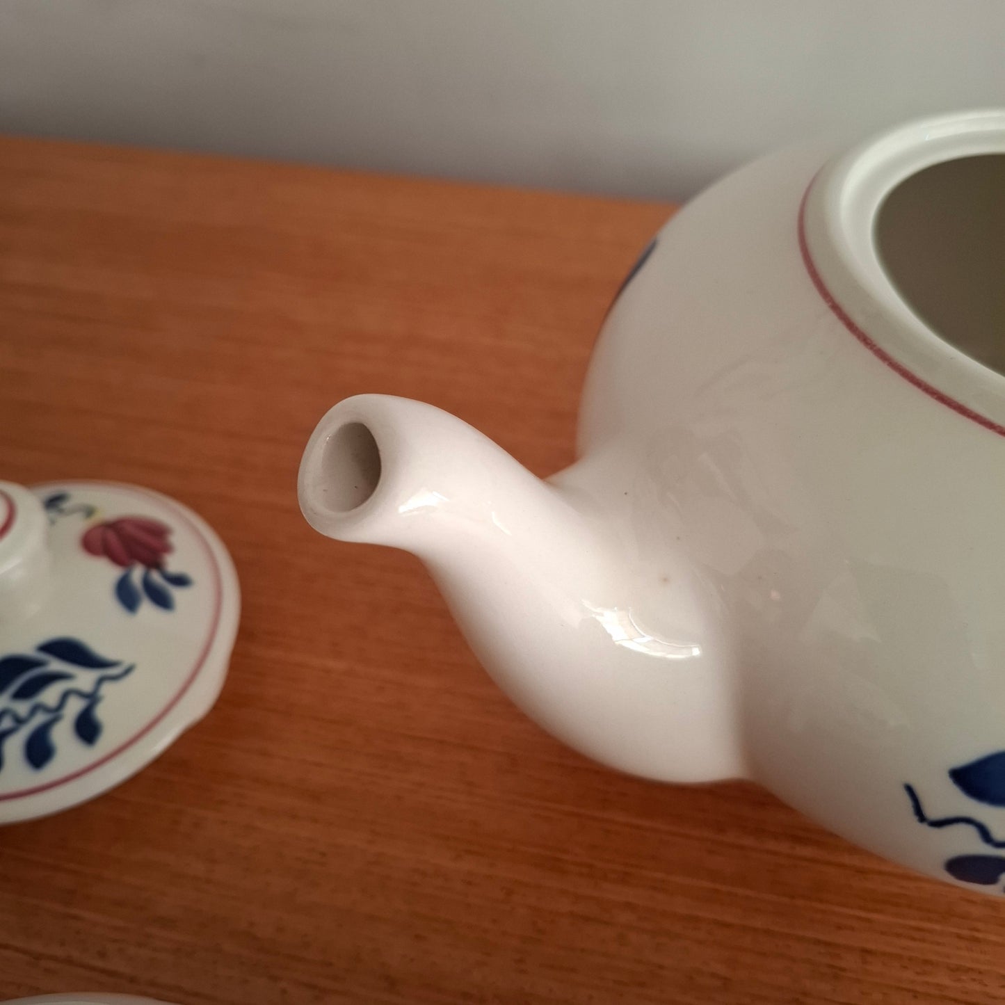 Royal Boch 'Boerenbont' Tea Set