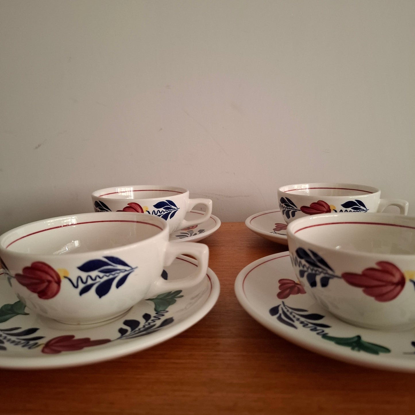 Royal Boch 'Boerenbont' Set of 6 Tea Cups & Saucers