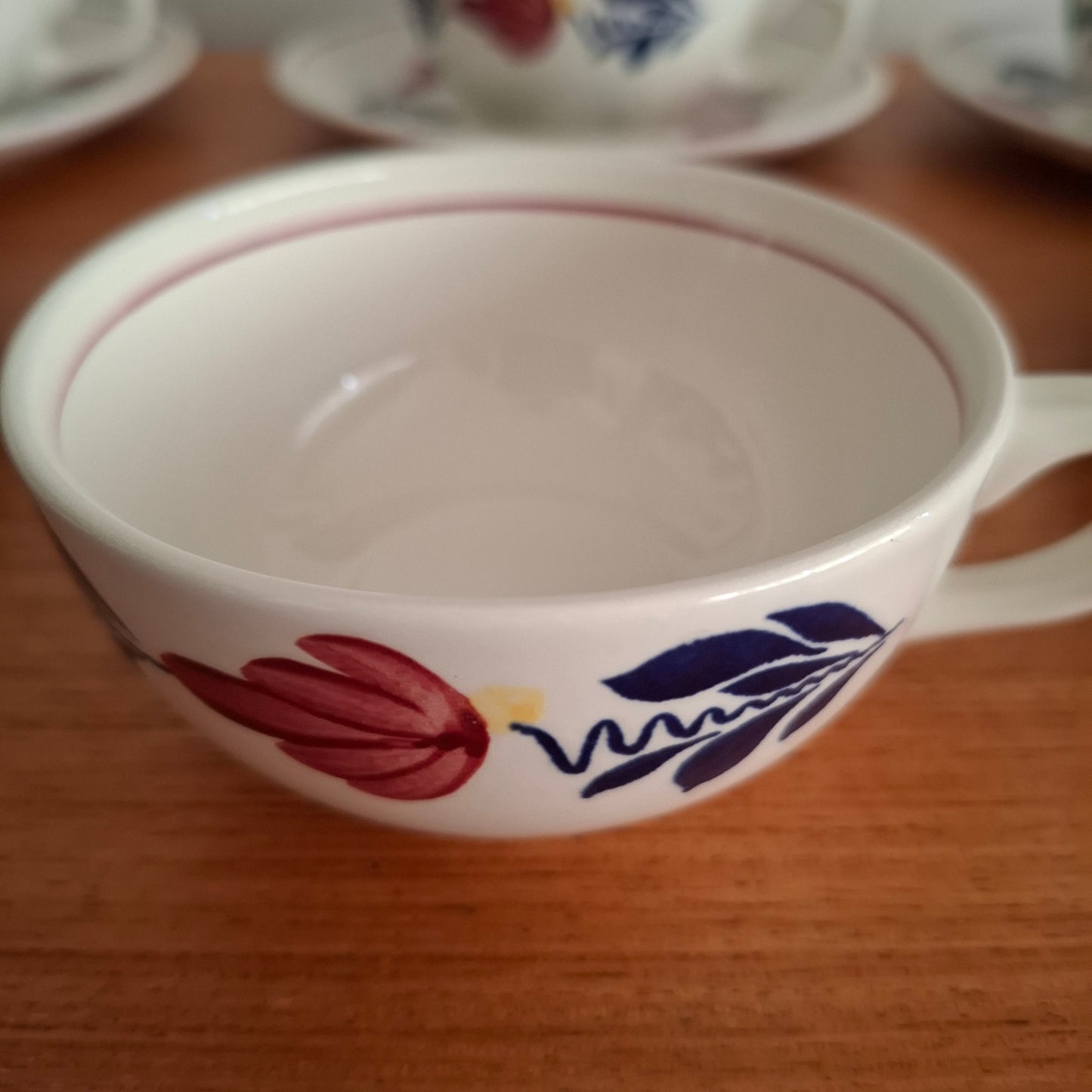 Royal Boch 'Boerenbont' Set of 6 Tea Cups & Saucers