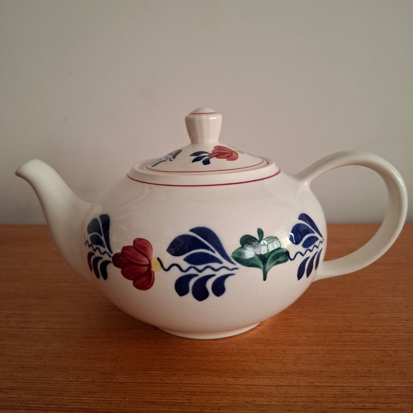 Royal Boch 'Boerenbont' 1.2L Teapot