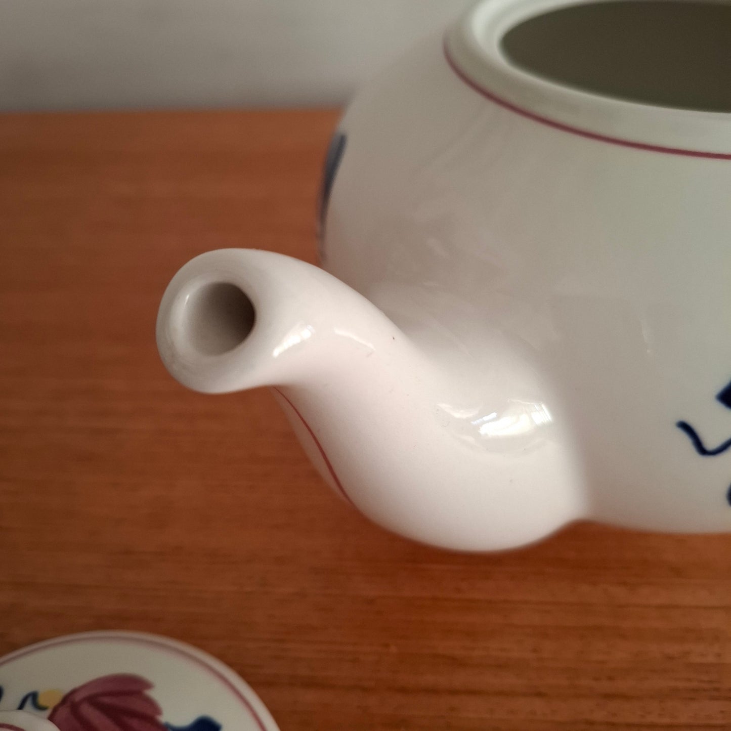 Royal Boch 'Boerenbont' 1.2L Teapot