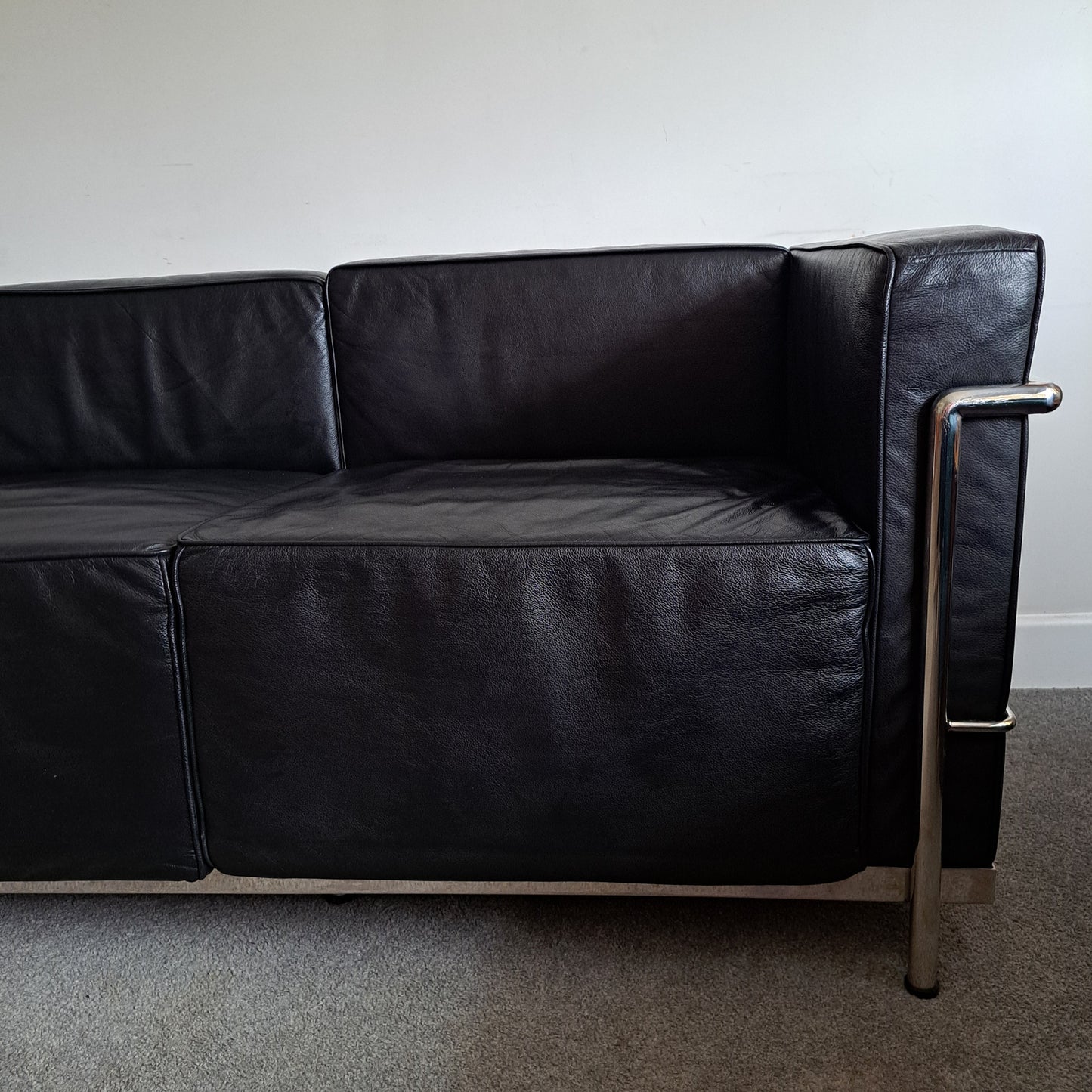 1990s Le Corbusier Style Black Leather LC3 Sofa