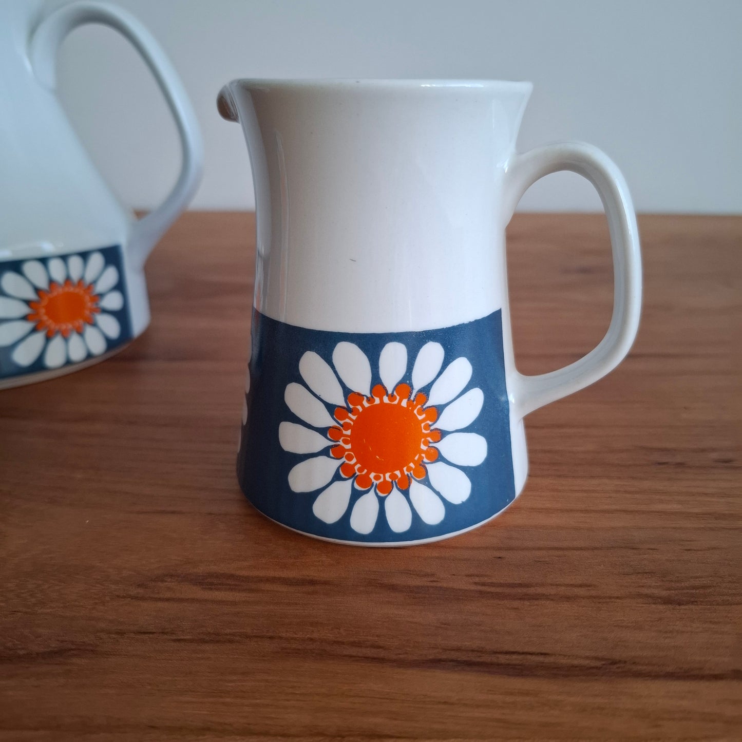 Figgion Flint 'Daisy' Teapot/Milk Jug/Sugar Bowl by Turi Desing 1960s