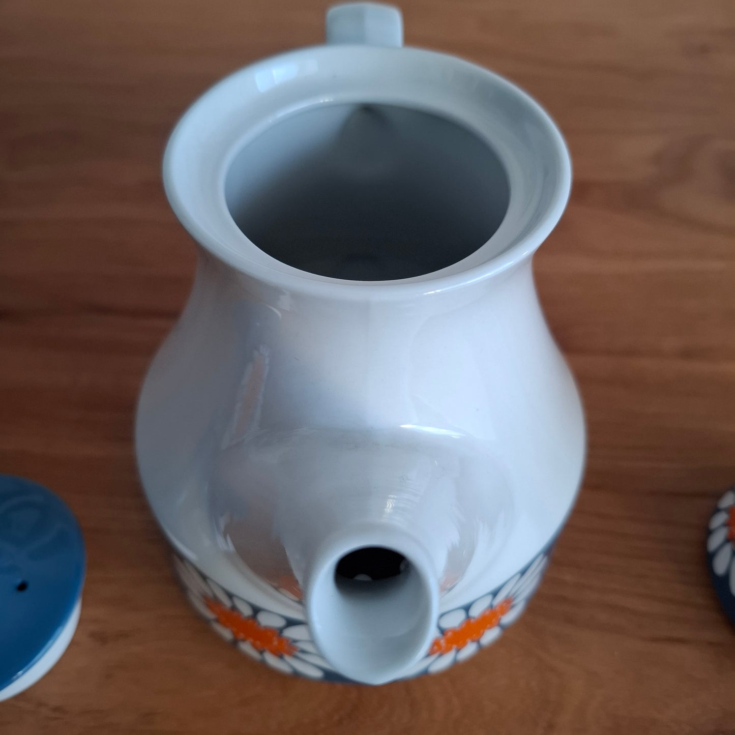 Figgion Flint 'Daisy' Teapot/Milk Jug/Sugar Bowl by Turi Desing 1960s